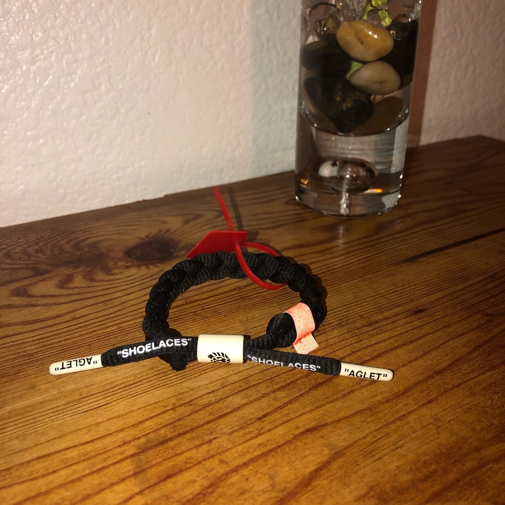 OFF-WHITE RASTACLAT